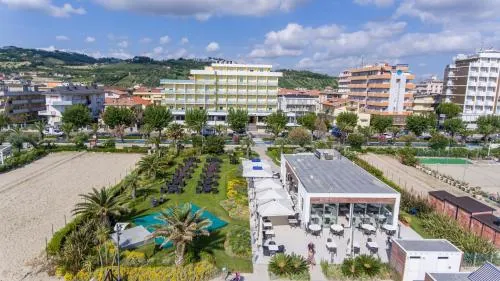 Hotel Atlas - Image 1