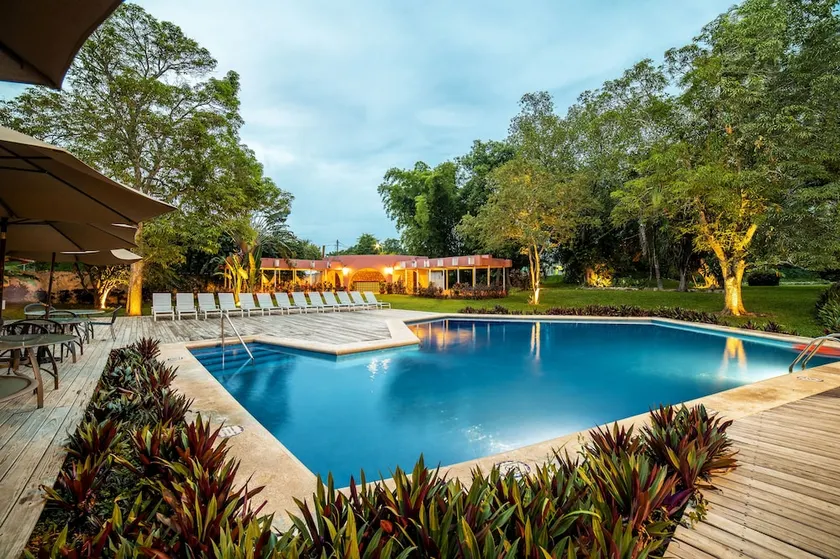 Hotel Chichen Itza - Image 1
