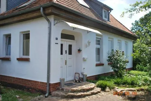 Alte Schule in Klein Apenburg - Image 1