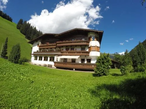 Gastehaus Alpenland - Image 1