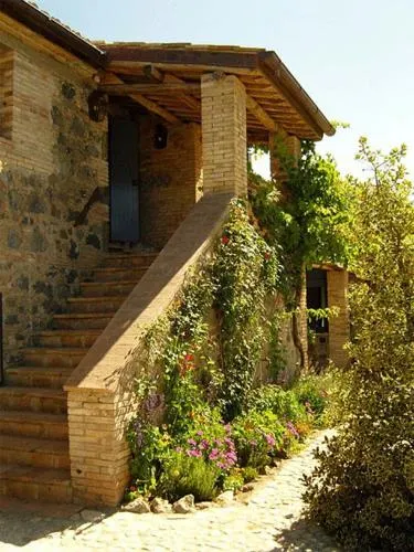 Locanda Quercia Calante Agriturismo - Image 1