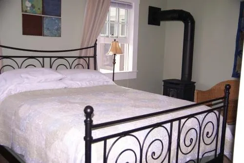 Little River Bed and Breakfast - Image 1