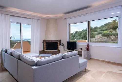 Peaceful Villa with Nice View - Image 1