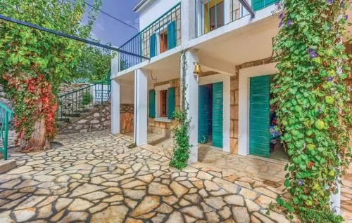 Holiday home Perunika - Image 1