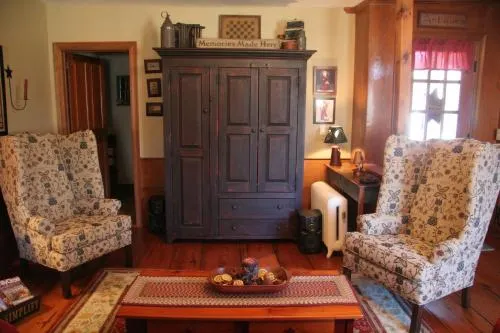 Mulberry Tree Inn - Image 1