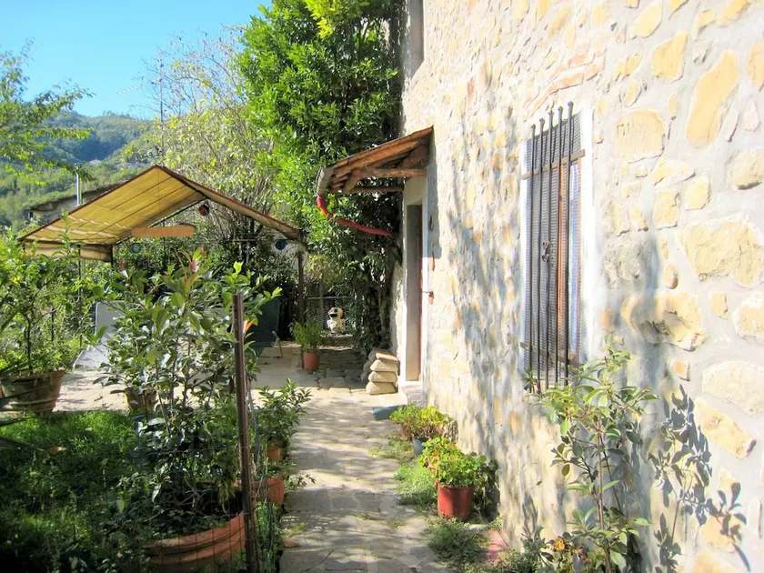 Authentic Colonial Property set in the Tuscan Hills - Image 1