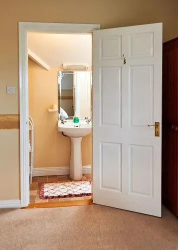 Ballykisteen Lodge - Image 1