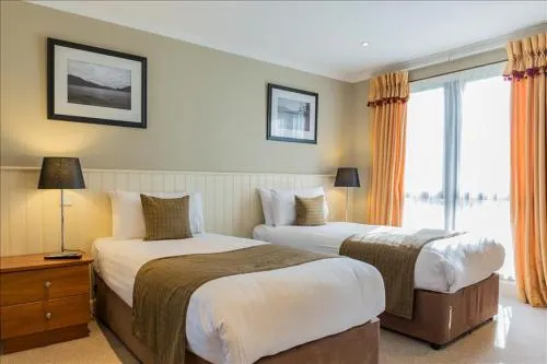 Cameron Club Three Bedroom Coach House L104 - Image 1