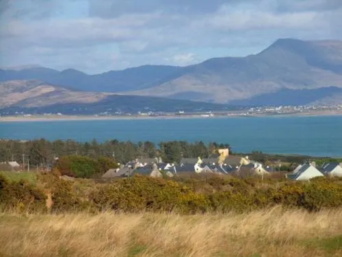 Skellig Lodge - Image 1