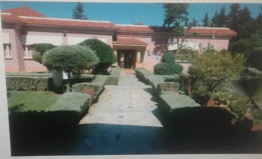 Residence Des Quatres Chemins - Image 1