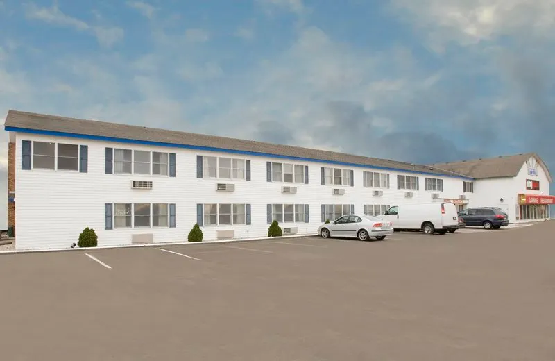 Regency Inn Hudson - Image 1