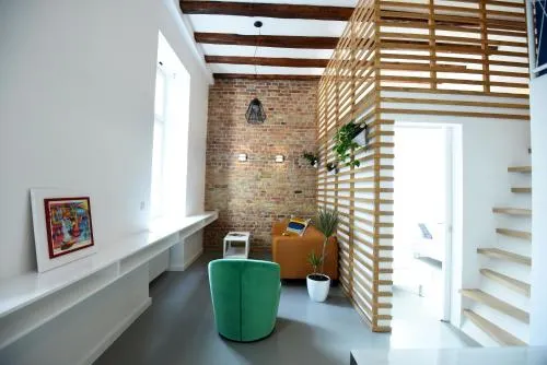 Leo & Coco Apartments - Image 1