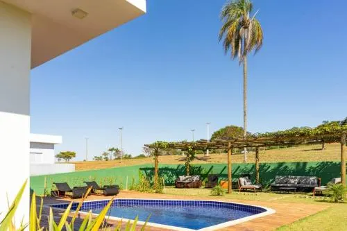 Casa alto padrão as margens da represa de Avaré. - Image 1
