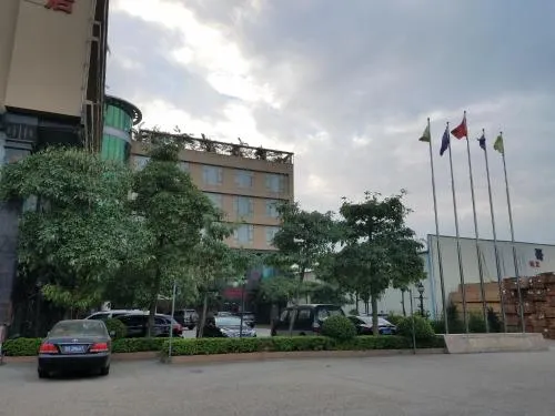 Qing Wan Business Hotel - Image 1