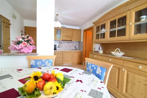 Paradise Apartments - Image 1