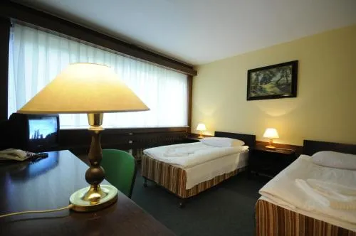 Olimpia Hotel - Image 1