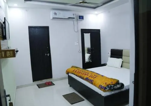 Hotel Relax Inn - Image 1