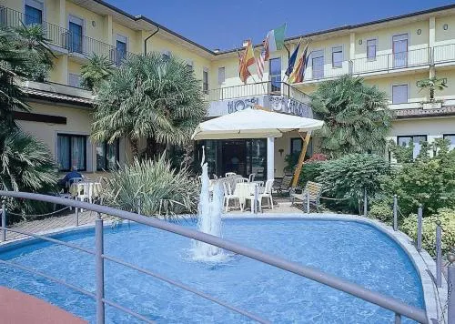Hotel Faro - Image 1