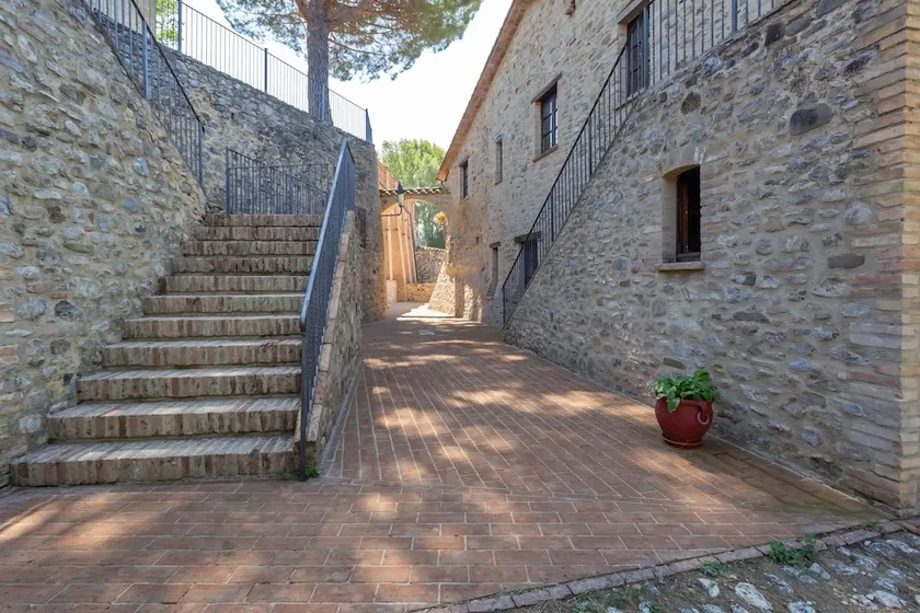 Pulciano Apartments - Image 1