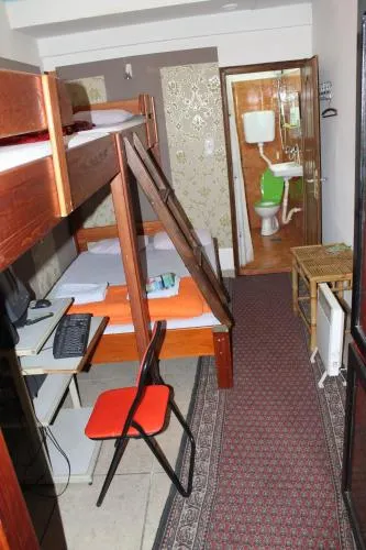 Tash Inn Hostel - Image 1