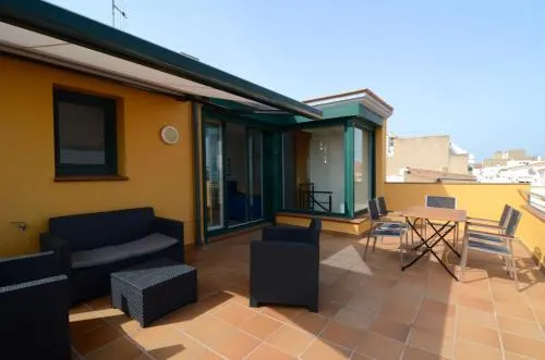Apartamentos El Xic - Image 1