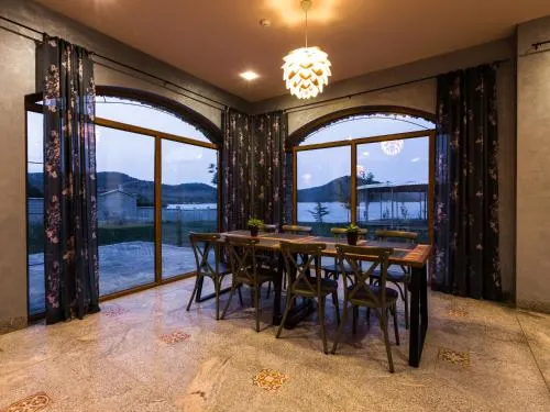 Family Hotel Sunrise - Image 1