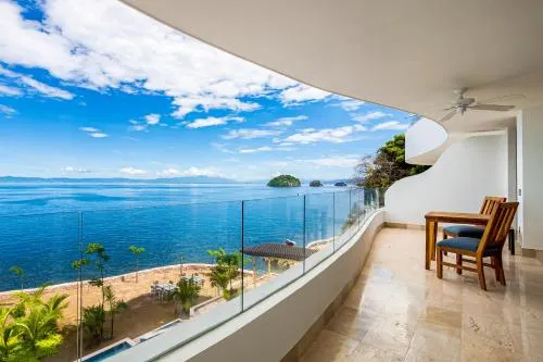 Blue Horizon 302 - Image 1