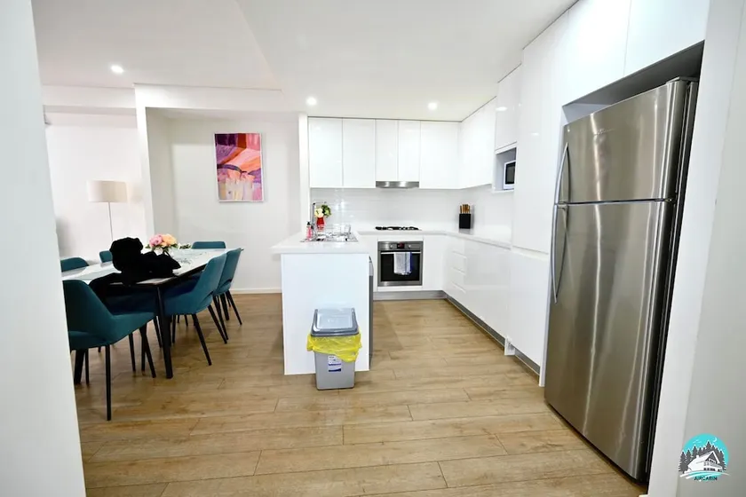 Aircabin Canterbury Cheerful 2 Beds Apt - Image 1