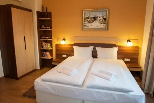 Family Hotel Balkanci - Image 1