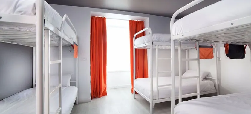 Sleeperdorm - Hostel - Image 1