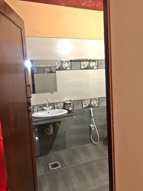 Prince Hotel - Image 1