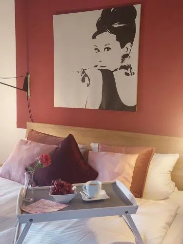 Paleo Finest Serviced Apartments - Image 1