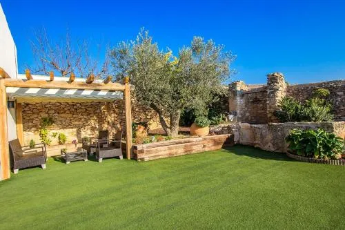 Villa Bisbal - Image 1
