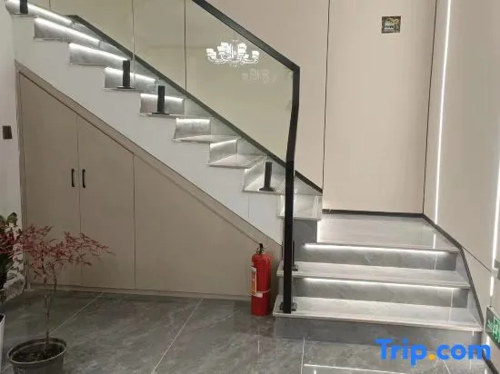 Longhushan Jixiang Inn - Image 1