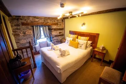 The Sun Inn - Image 1