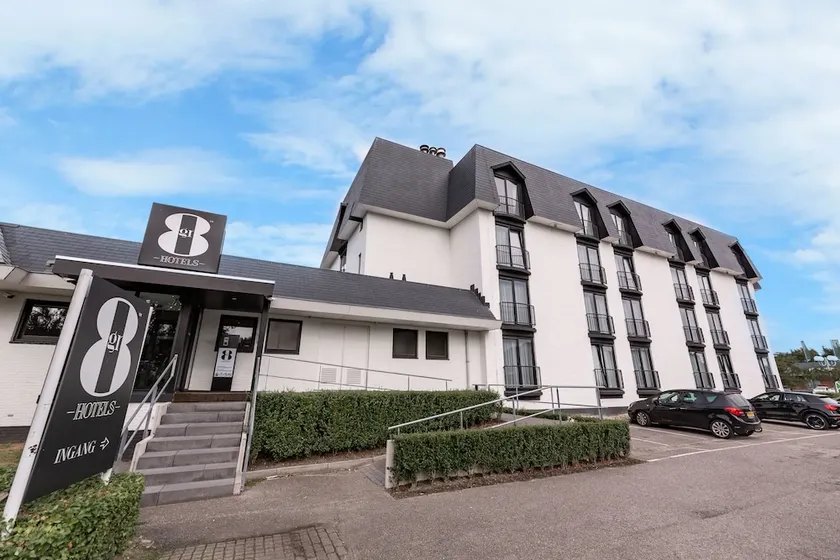 Gr8 Hotel Bodegraven - Image 1