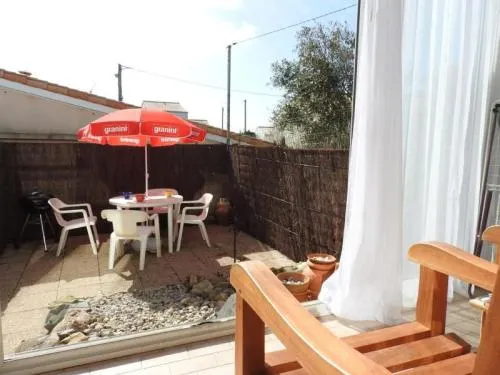 Rental Apartment Proche De La Mer Dans Le Quartier De La Chaume - Image 1
