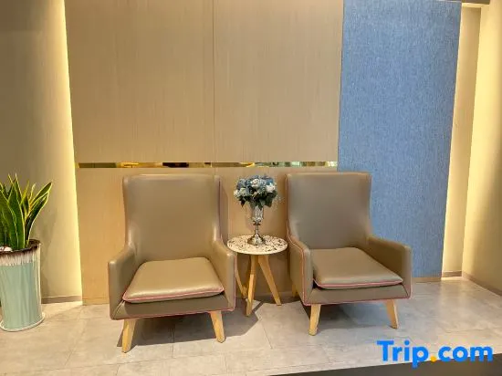 Home Inn Zhongshan Lihe Square Xingzhong Avenue - Image 1