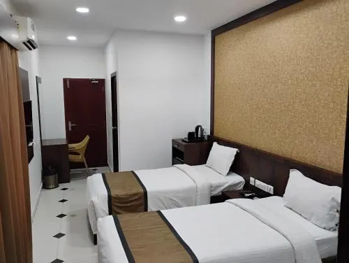 Hotel Emperor - Image 1