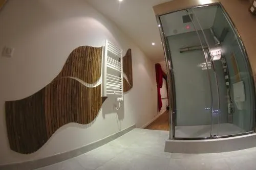 Loft & Spa Bordeaux - Image 1
