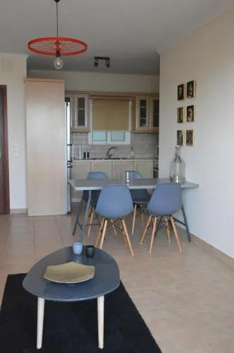 Erismini - Image 1