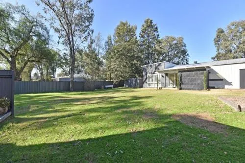 Rose Cottage @ Broke - Image 1
