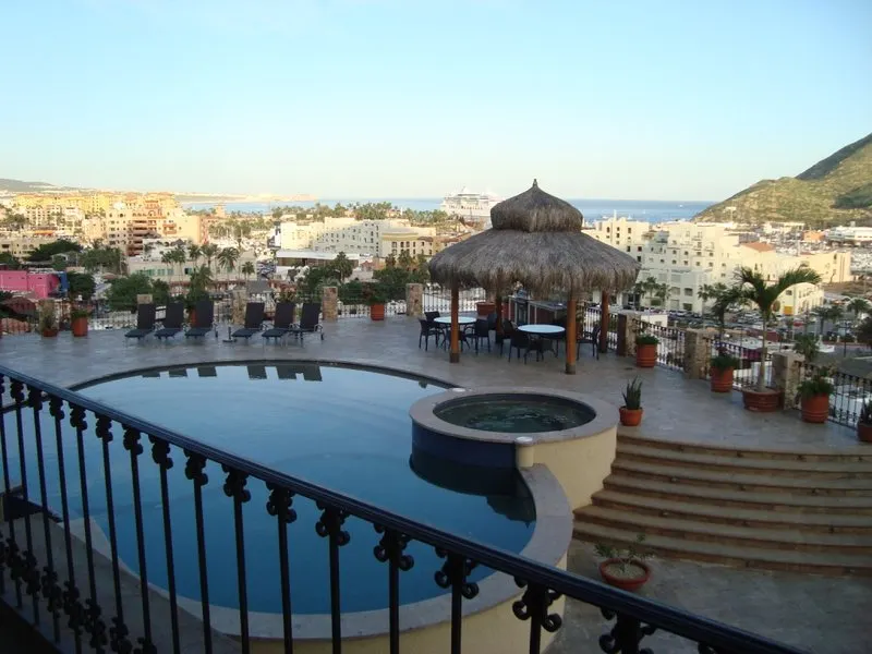 Cabo Viejo Luxury Villas Pedregal - Image 1