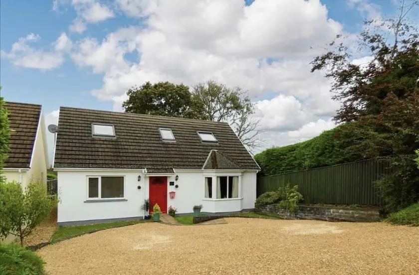 Beautiful 4 bed House With Countryside Views - Image 1