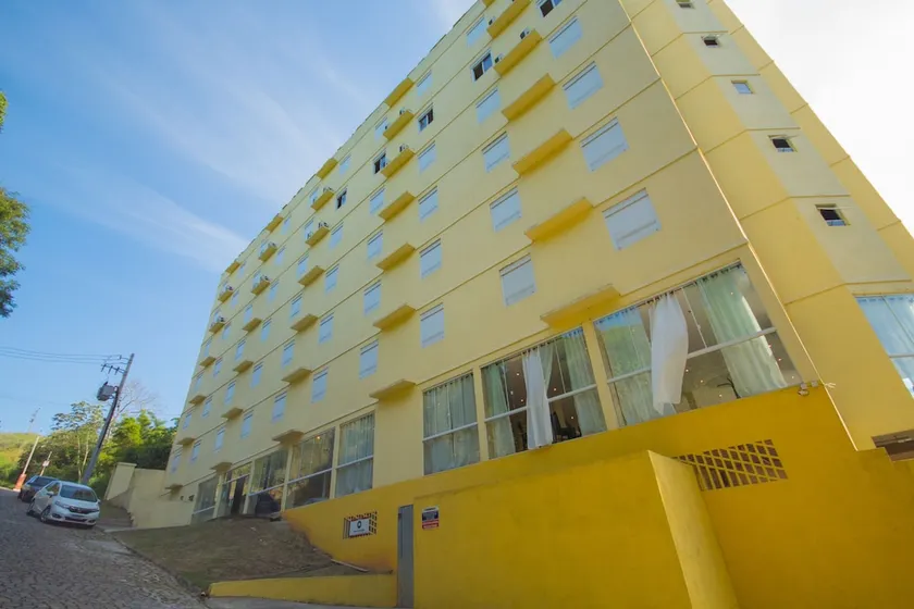 REXTON HOTEL - Image 1