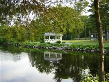 Maplehurst Inn - Image 1