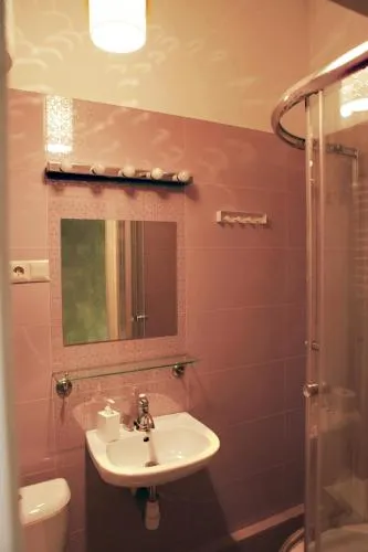 Angel Hostel - Image 1