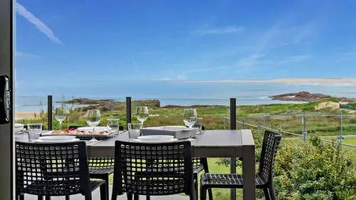 Birubi Beach House Anna Bay Beachfront - Image 1