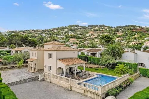 Casa Lilly a large luxury villa with 4 bedrooms - Image 1