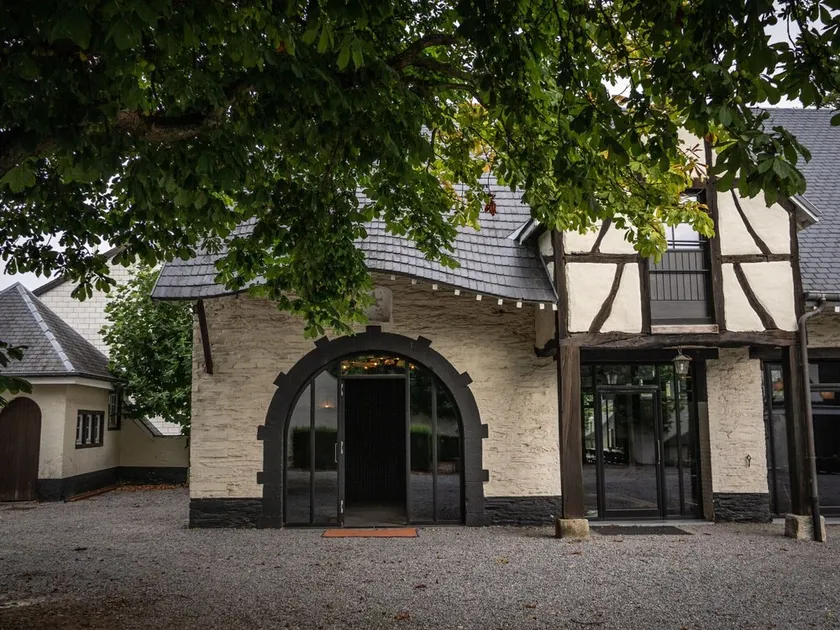 Imposing Holiday Home in Vielsalm - Image 1